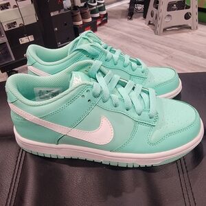 Nike Dunk Low Emerald Green